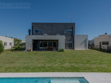 Casa en  San Matias PG