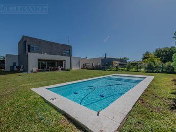 Casa en  San Matias PG