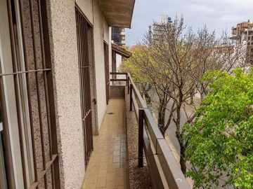 Imperdible departamento con terraza exclusiva