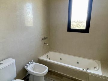 Casa en venta en San Matias - Al Lago - Con Piscina
