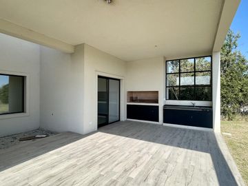 Casa en venta en San Matias - Al Lago - Con Piscina