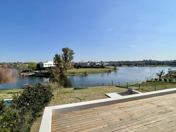 Casa en venta en San Matias - Al Lago - Con Piscina