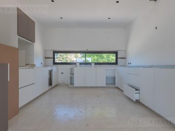 Casa en El Canton - Golf - PG