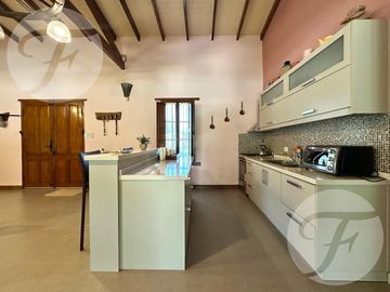 Venta de Casa, Restaurante  y Panaderia en Vuelta de Obligado | San Pedro (Ba)