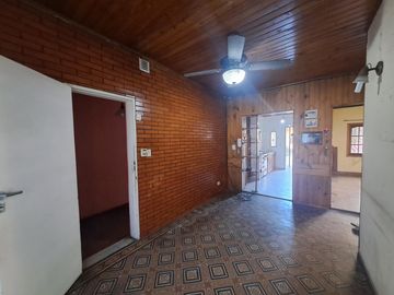VENTA CASA 3 AMB QUINCHO PARRILLA VALENTIN ALSINA