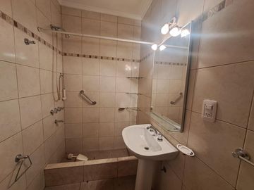 VENTA CASA 3 AMB QUINCHO PARRILLA VALENTIN ALSINA