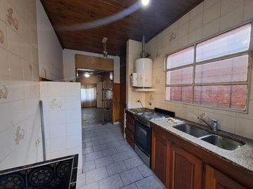 VENTA CASA 3 AMB QUINCHO PARRILLA VALENTIN ALSINA