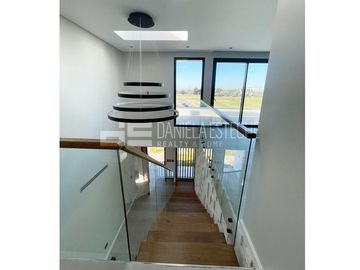 Casa en  Pilar Golf