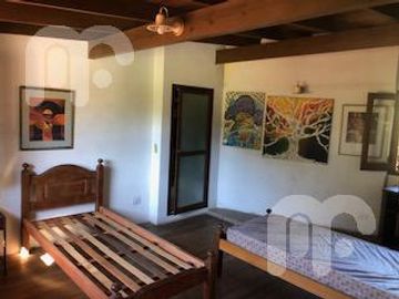VENTA CASA 5 DORMITORIOS EN VILLA ELISA