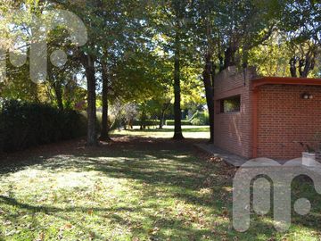 VENTA CASA 5 DORMITORIOS EN VILLA ELISA