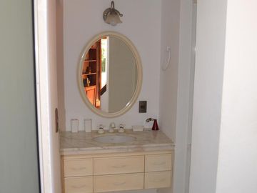 VENTA CASA 5 DORMITORIOS EN VILLA ELISA