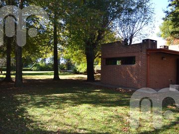 VENTA CASA 5 DORMITORIOS EN VILLA ELISA