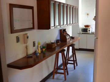 VENTA CASA 5 DORMITORIOS EN VILLA ELISA