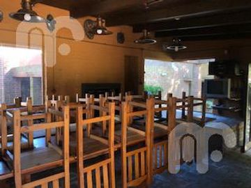 VENTA CASA 5 DORMITORIOS EN VILLA ELISA