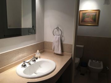 Departamento en venta - 3 Dormitorios 4 Baños - 170mts2 - Lomas De Zamora