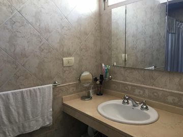 Departamento en venta - 3 Dormitorios 4 Baños - 170mts2 - Lomas De Zamora