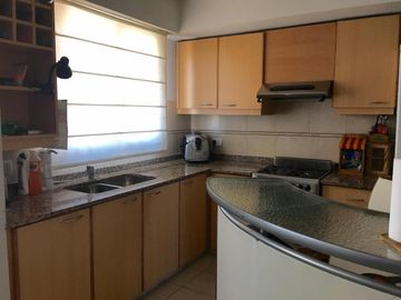 Departamento en venta - 3 Dormitorios 4 Baños - 170mts2 - Lomas De Zamora