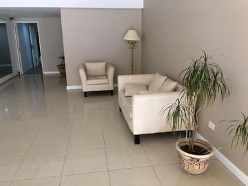 Departamento en venta - 3 Dormitorios 4 Baños - 170mts2 - Lomas De Zamora
