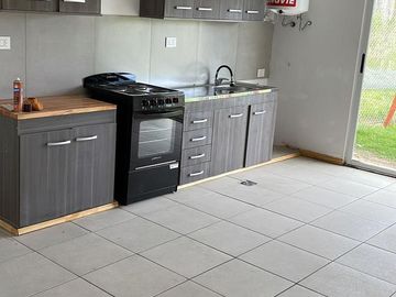 Venta dúplex dos dormitorios y jardín - FUNES
