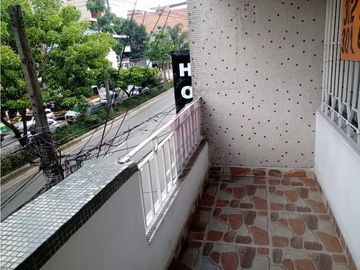 Casa la América san Juan excelente ubicación área 100 mts