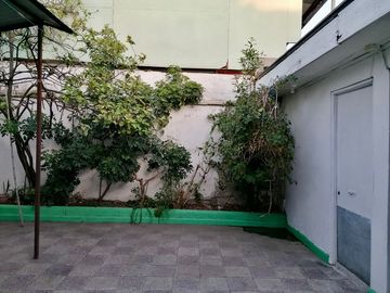 ¡Imperdible Venta! Casa de 4 Dormitorios en Santiago.