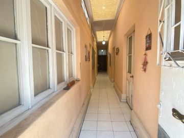 ¡Imperdible Venta! Casa de 4 Dormitorios en Santiago.