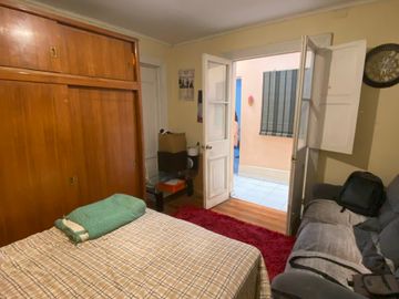 ¡Imperdible Venta! Casa de 4 Dormitorios en Santiago.