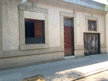 ¡Imperdible Venta! Casa de 4 Dormitorios en Santiago.