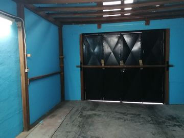 ¡Imperdible Venta! Casa de 4 Dormitorios en Santiago.