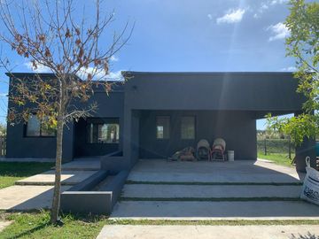 Oportunidad! Casa en venta en El Naudir- Escobar