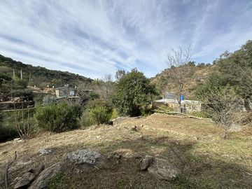 Cabaña en venta con bajada al rio