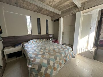 Cabaña en venta con bajada al rio