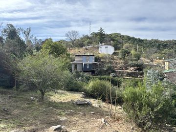Cabaña en venta con bajada al rio