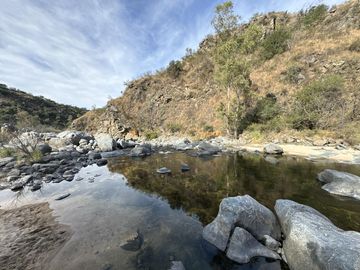 Cabaña en venta con bajada al rio