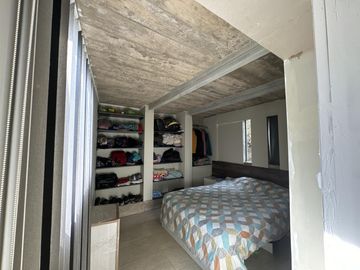 Cabaña en venta con bajada al rio