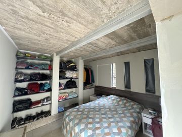 Cabaña en venta con bajada al rio