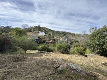 Cabaña en venta con bajada al rio