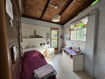 Cabaña en venta con bajada al rio