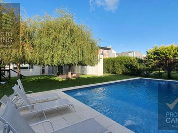 Casa en  Venta en Canning Barrio Don Joaquín