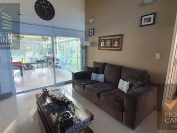 Casa en  Venta en Canning Barrio Don Joaquín