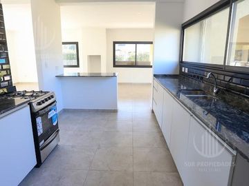 Casa en  Principado - Canning