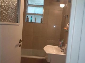 Departamento en venta - 2 dormitorios 1 baño - balcón - 73 mts2 - Recoleta