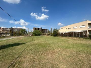 Venta Terreno Fisherton Barrio Cerrado Los pasos del Golf