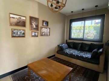 Impecable Casa en Venta con renta - Las Liebres