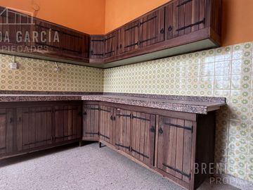 Casa Antigua Con Local En Venta  - San José Entre Ríos.