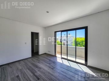 Casa de 4 ambientes en venta en el barrio San Pablo, Pilar