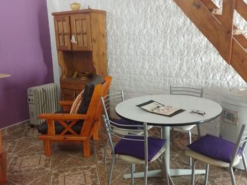 Casa Duplex en Mar Del Tuyu - 2 dormitorios - patio con parrilla - APTO CREDITO