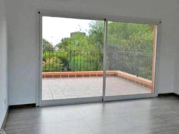 Casa en venta en barrio San Isidro Labrador, Villanueva, Tigre.