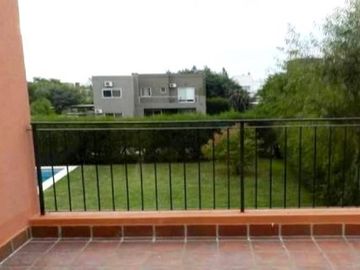 Casa en venta en barrio San Isidro Labrador, Villanueva, Tigre.