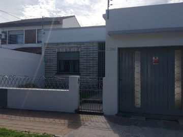 Casa en venta San Andrés 4 ambientes multifamiliar